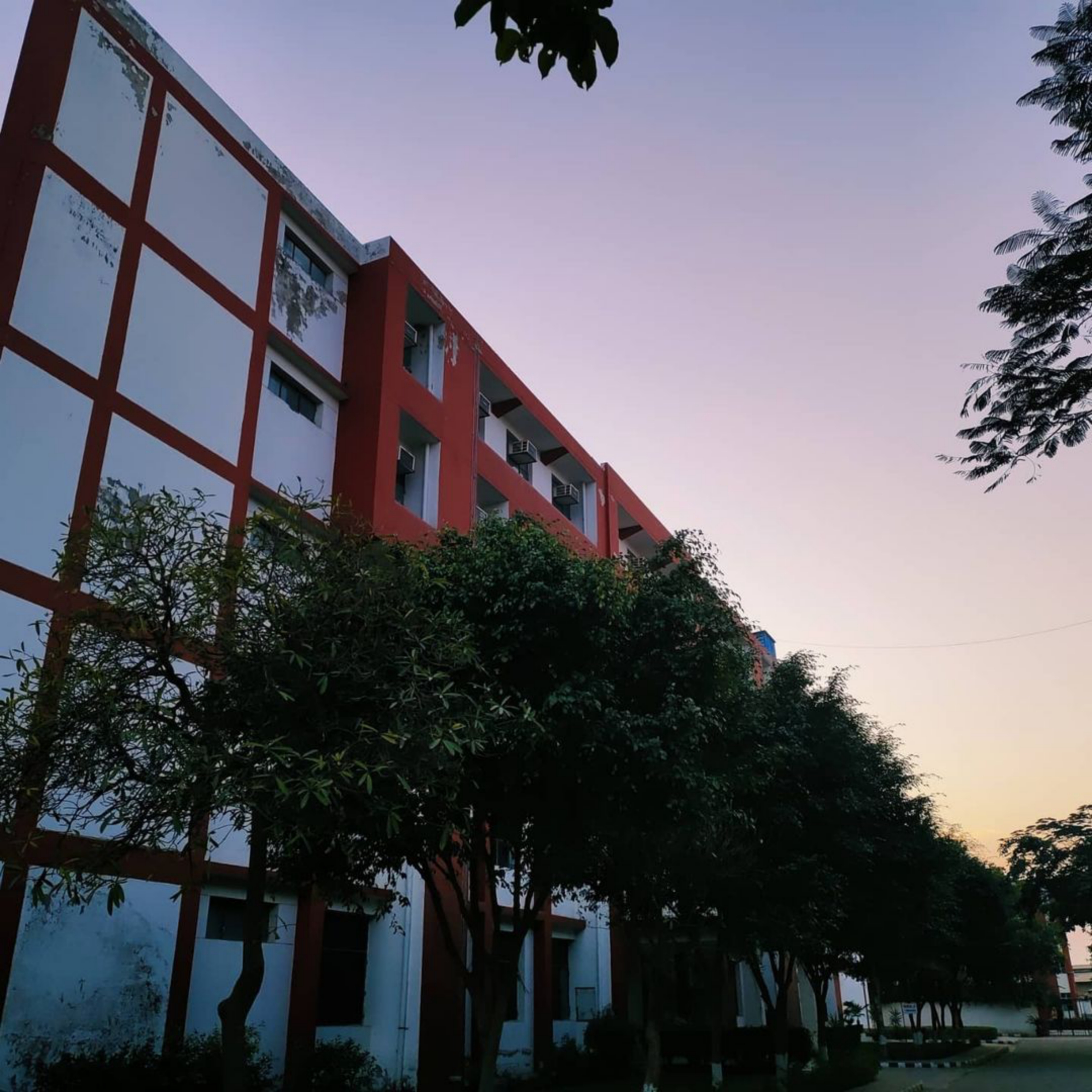 Baba Farid College of Engineering and Technology Bathinda Infrastructure & Academic Building photo (1) by Shezan