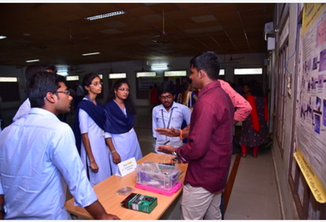 Gudlavalleru Engineering College Events photo (9) by MODALA MAHESH