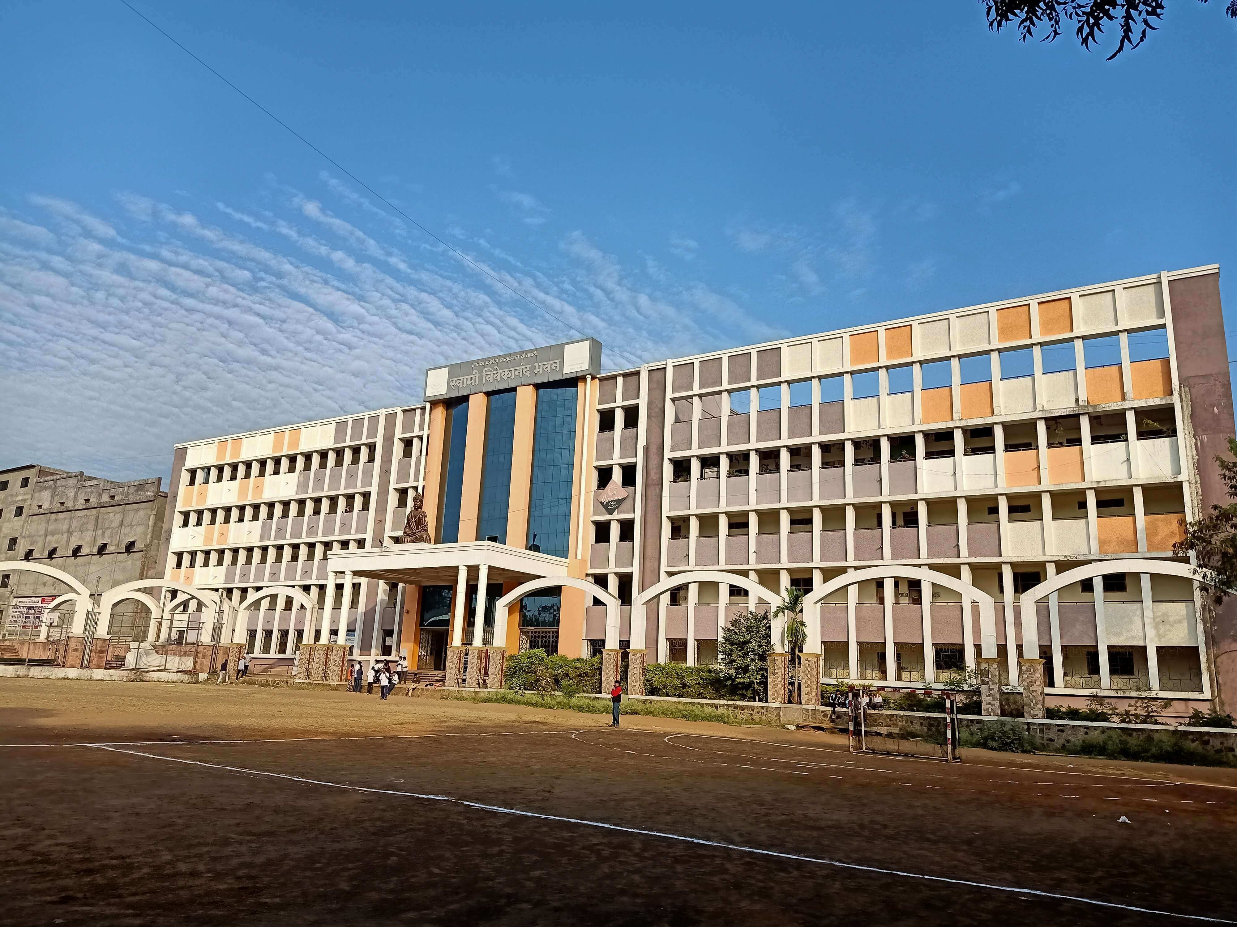 Moolji Jaitha College Jalgaon Infrastructure & Academic Building photo (1) by Akshay Bharat Ingale