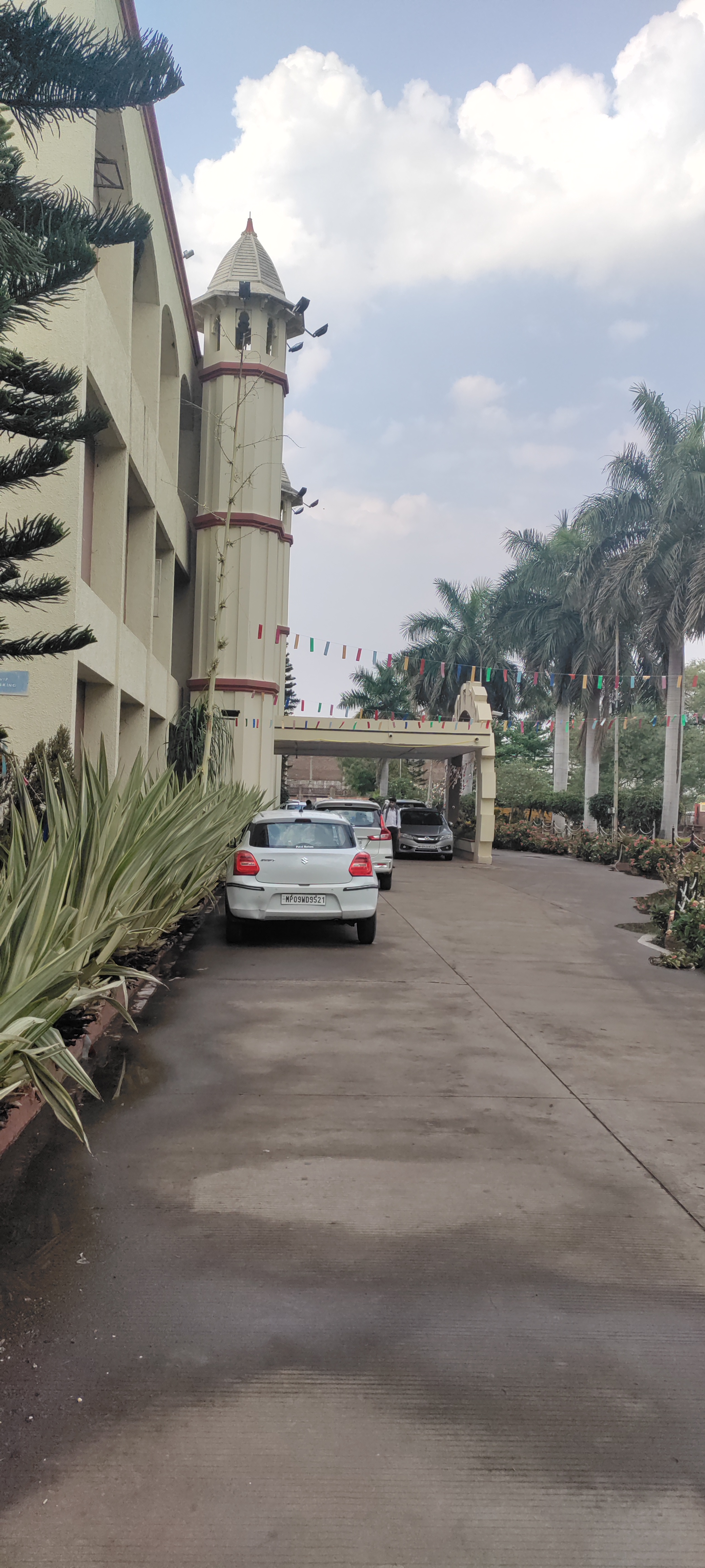 Shri Vaishnav Vidyapeeth Vishwavidyalaya General photo (17) by Sejal gupta