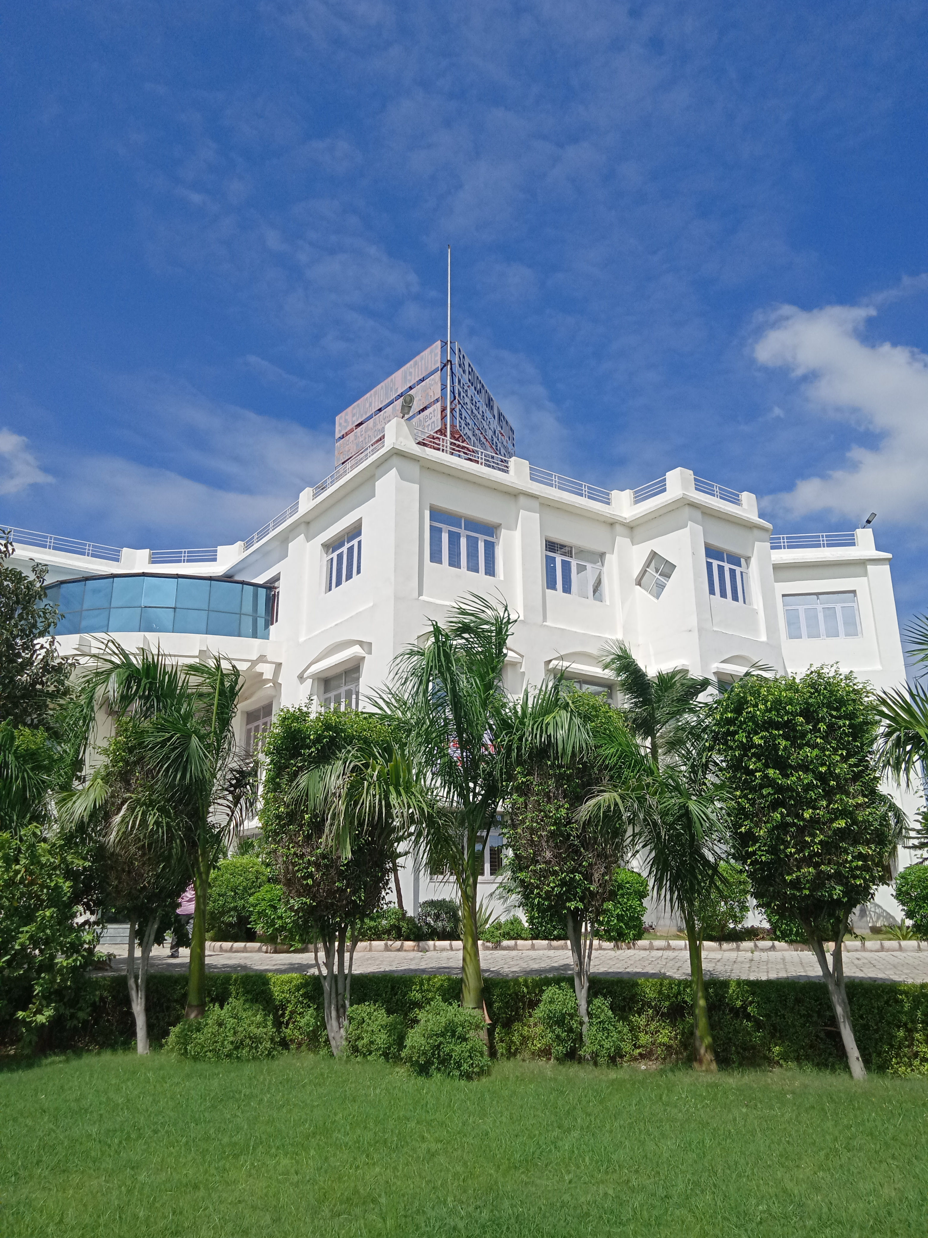 DBRAU Campus photo (7) by Abhishek parashar