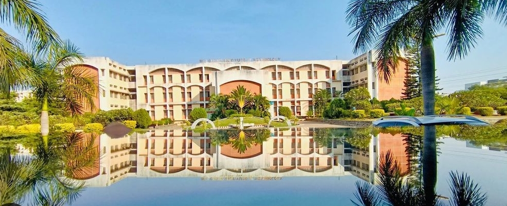 Walchand Institute of Technology Solapur Infrastructure & Academic Building photo (8) by Arihant Ajit Malgave