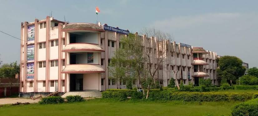 Harish Chandra Post Graduate College Varanasi Campus photo (7) by Khushi singh