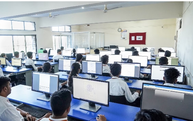 KIT Kolhapur Facilities & Labs photo (2) by Virendra Khandekar