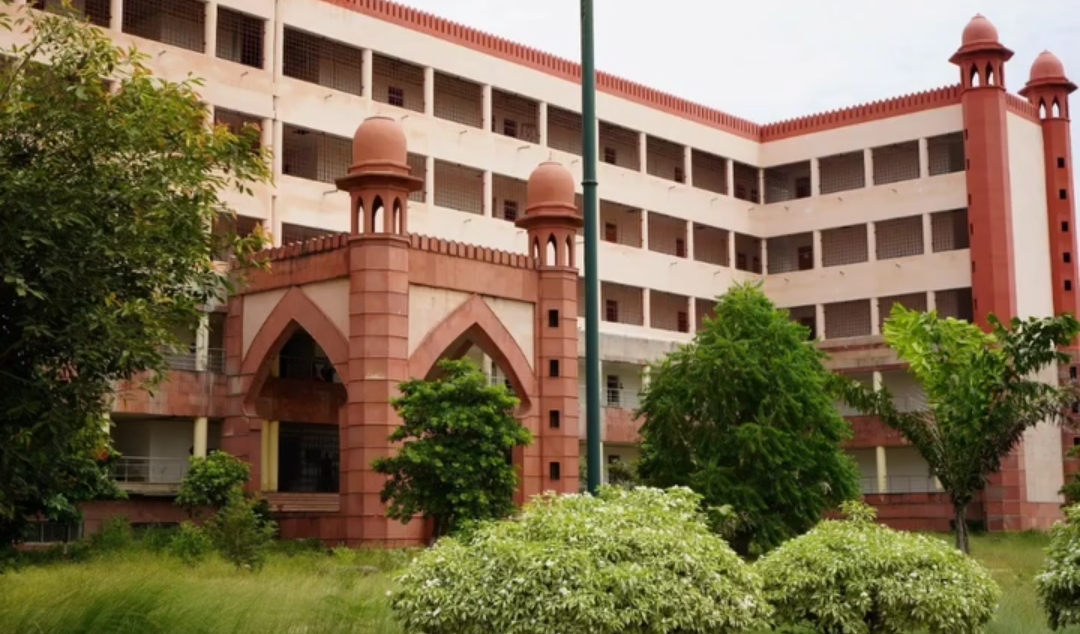 KMCLU Infrastructure & Academic Building photo (16) by Hubaib Siddiqui