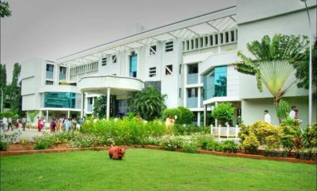Bishop Heber College Tiruchirappalli Campus photo (1) by Prema