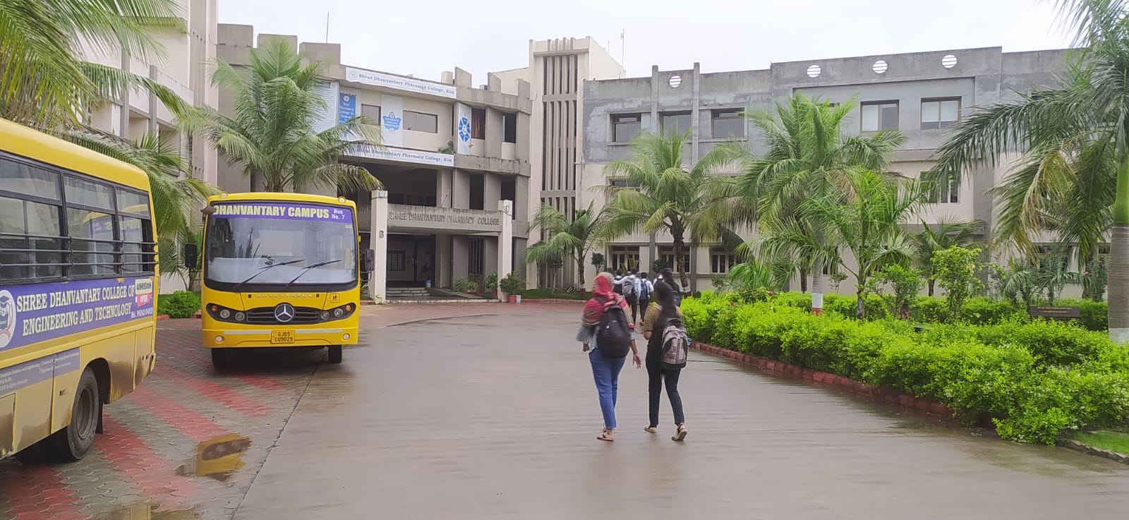 Shree Dhanvantary Pharmacy College Surat Campus photo (1) by Manav Lakdawala