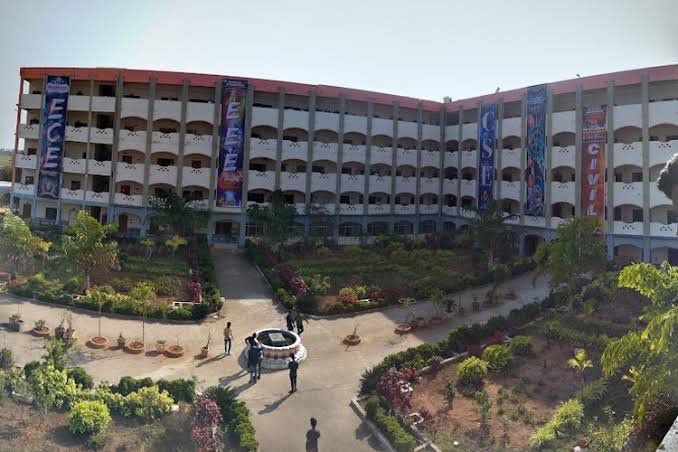 VKR, VNB & AGK College of Engineering Eluru Campus photo (8) by Mearaj Sadhikunnisa Mohammad