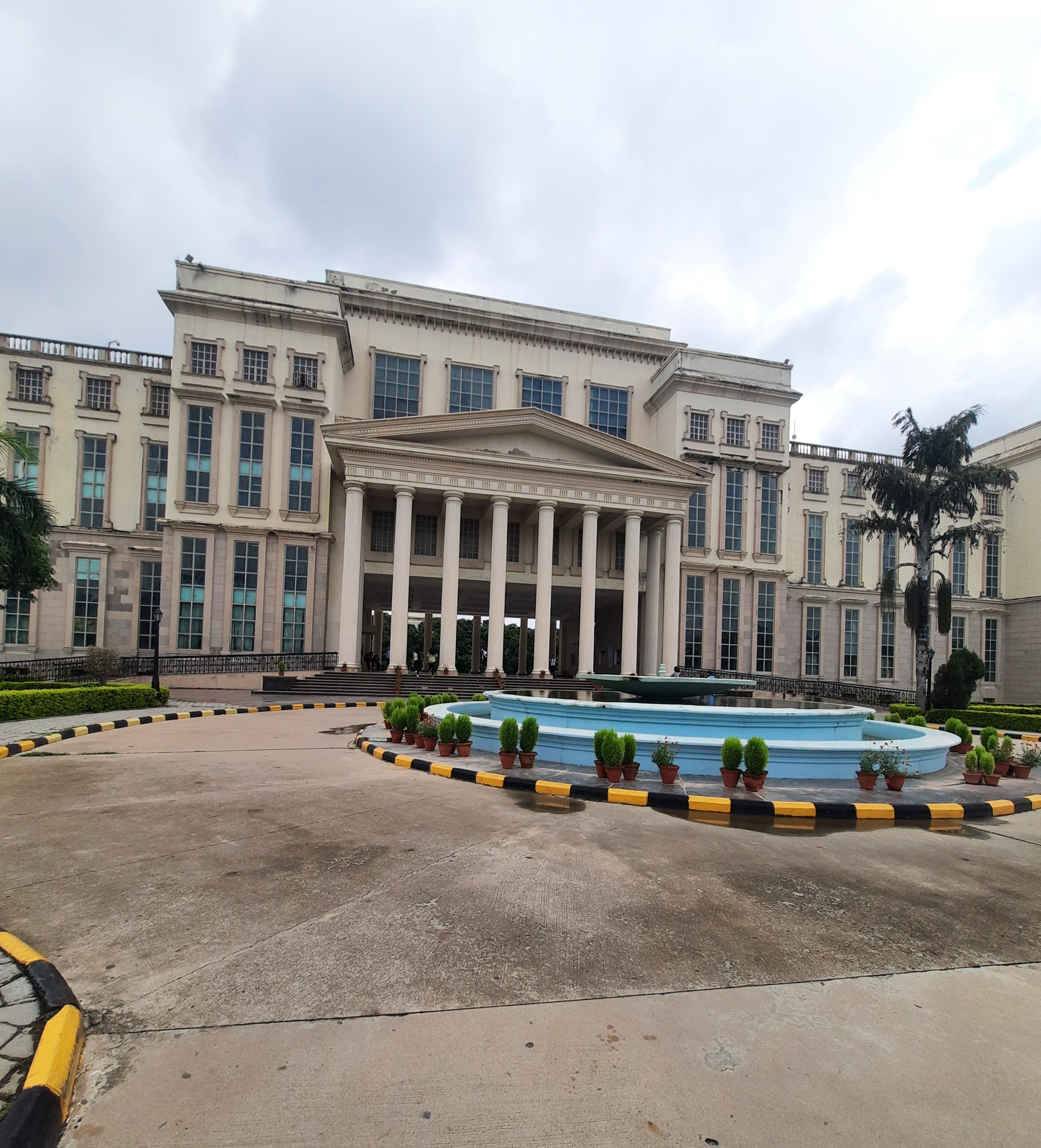 Amity University Lucknow Infrastructure & Academic Building photo (10) by Shikha
