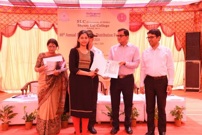 Shyam Lal College Convocation & Festivals photo (16) by Abhishek sharma