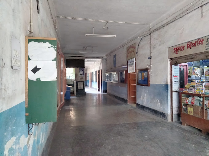 Vivekananda College Kolkata Campus photo (3) by AISHI DEY