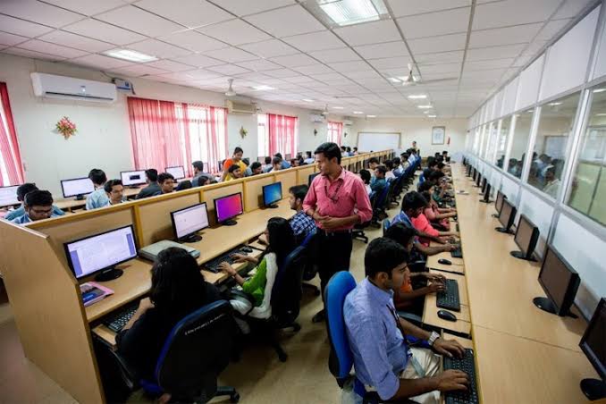 SRM University Ramapuram Facilities & Labs photo (16) by G Shalline