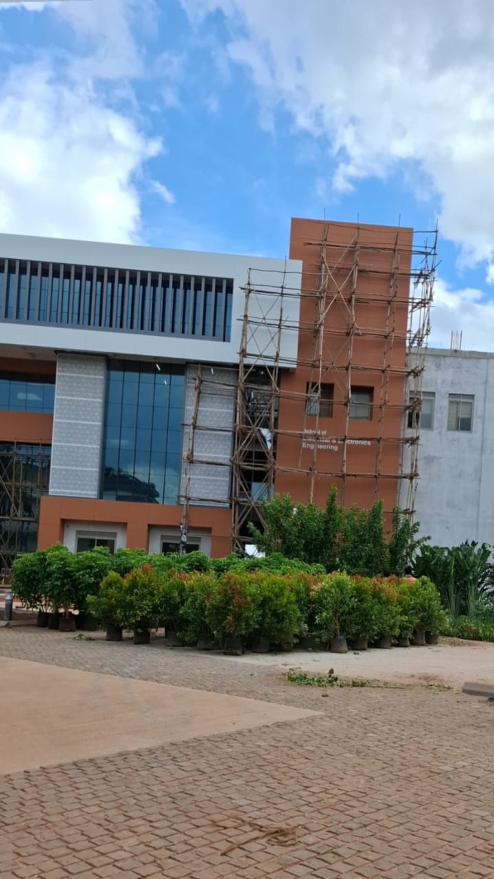 KLE Technological University Hubli Campus photo (7) by Sarvesh D Desai